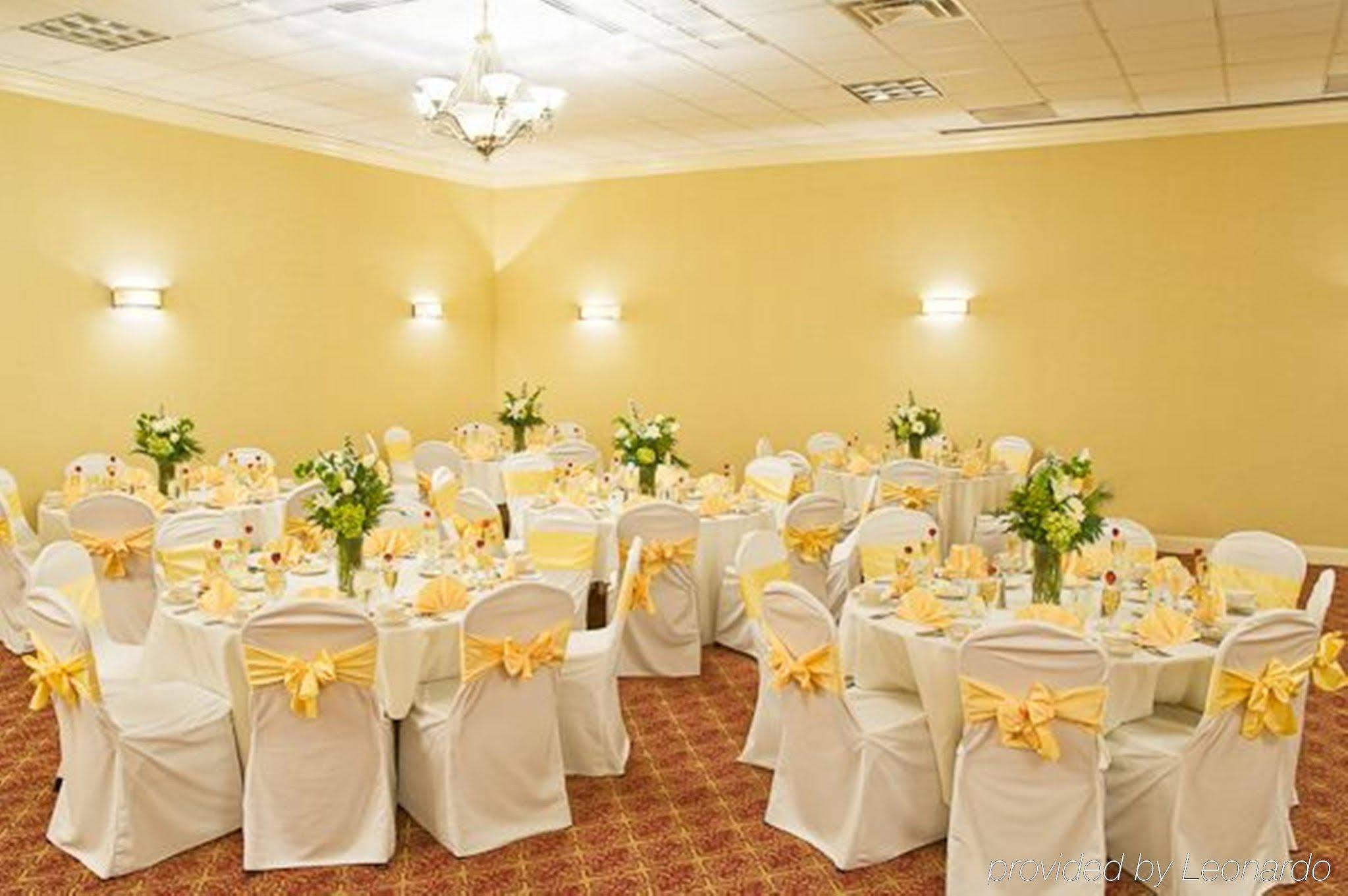 Holiday Inn Boston - Dedham Hotel & Conference Center By Ihg Esterno foto